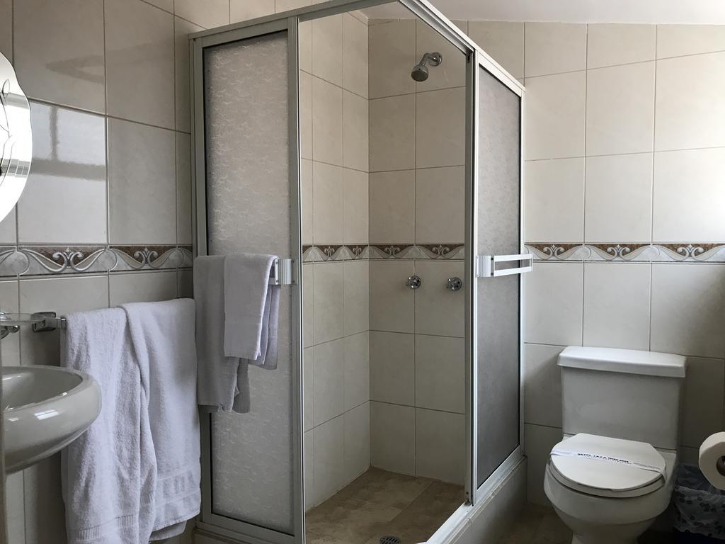 Hotel Inca Imperial キト エクステリア 写真