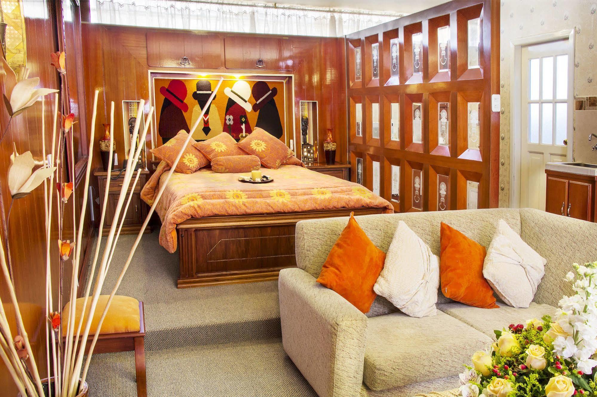 Hotel Inca Imperial キト エクステリア 写真