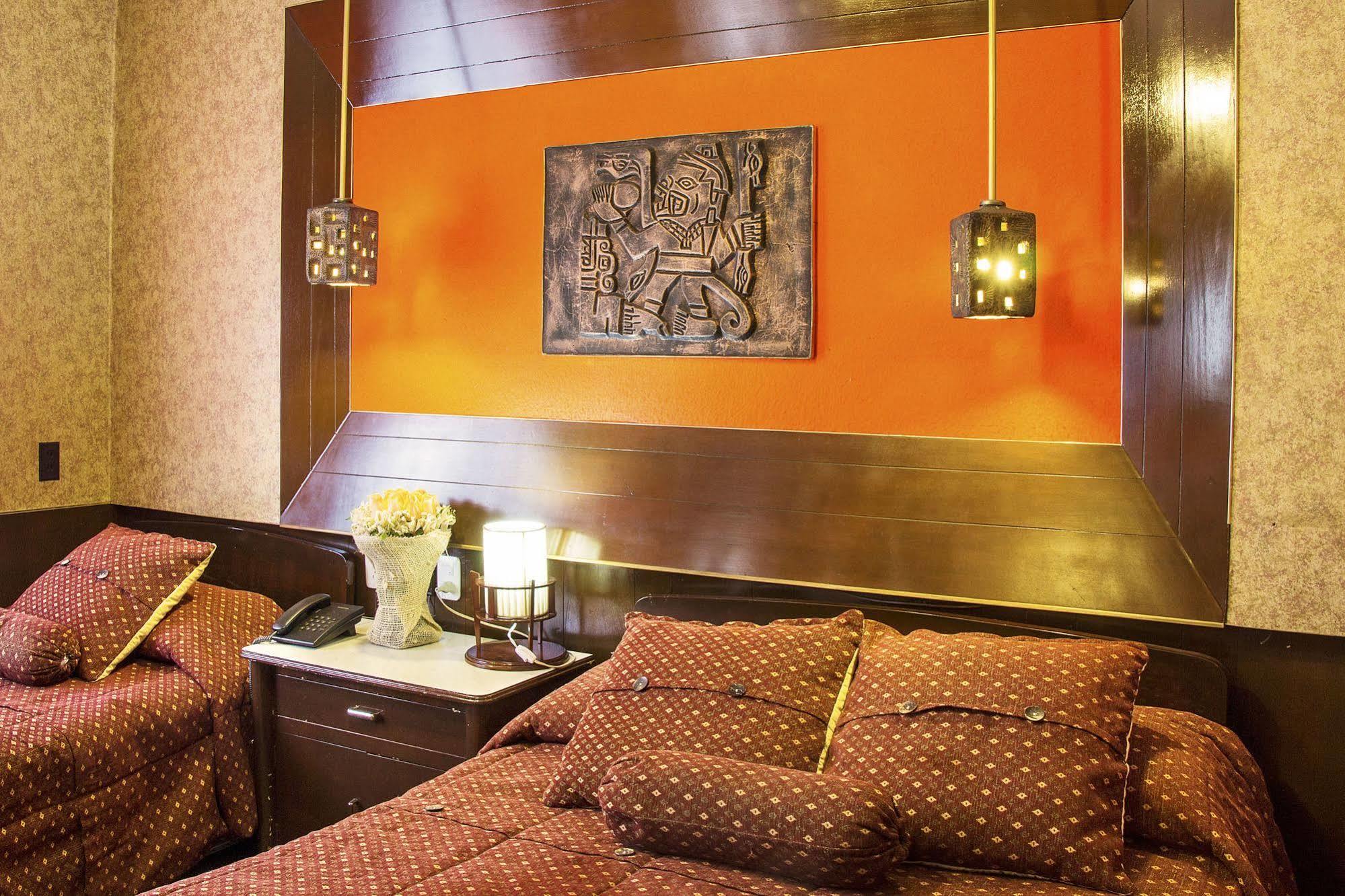 Hotel Inca Imperial キト エクステリア 写真
