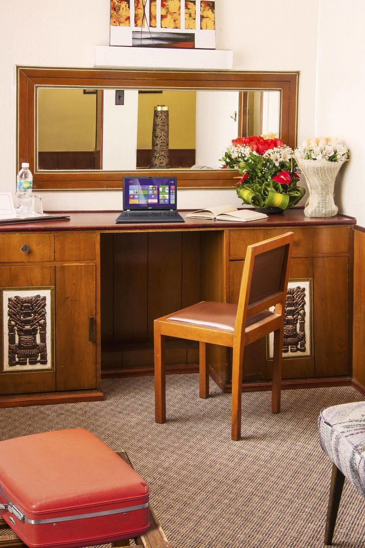 Hotel Inca Imperial キト エクステリア 写真